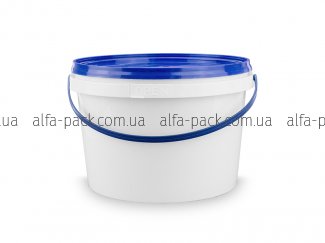 White plastic bucket 2.3 l